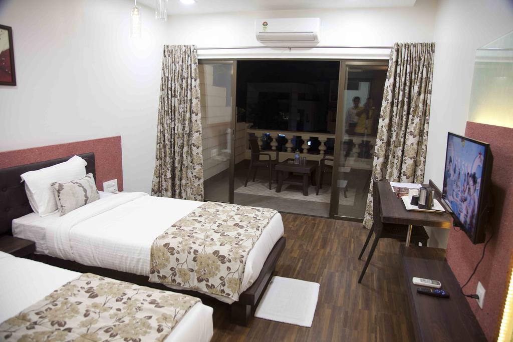 Hotel Pearls Аурангабад Номер фото